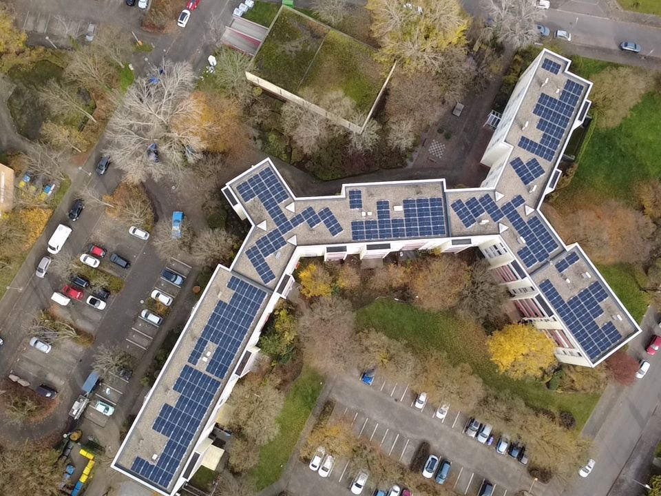 Photovoltaik auf Mehrparteienhaus – enentec Mannheim