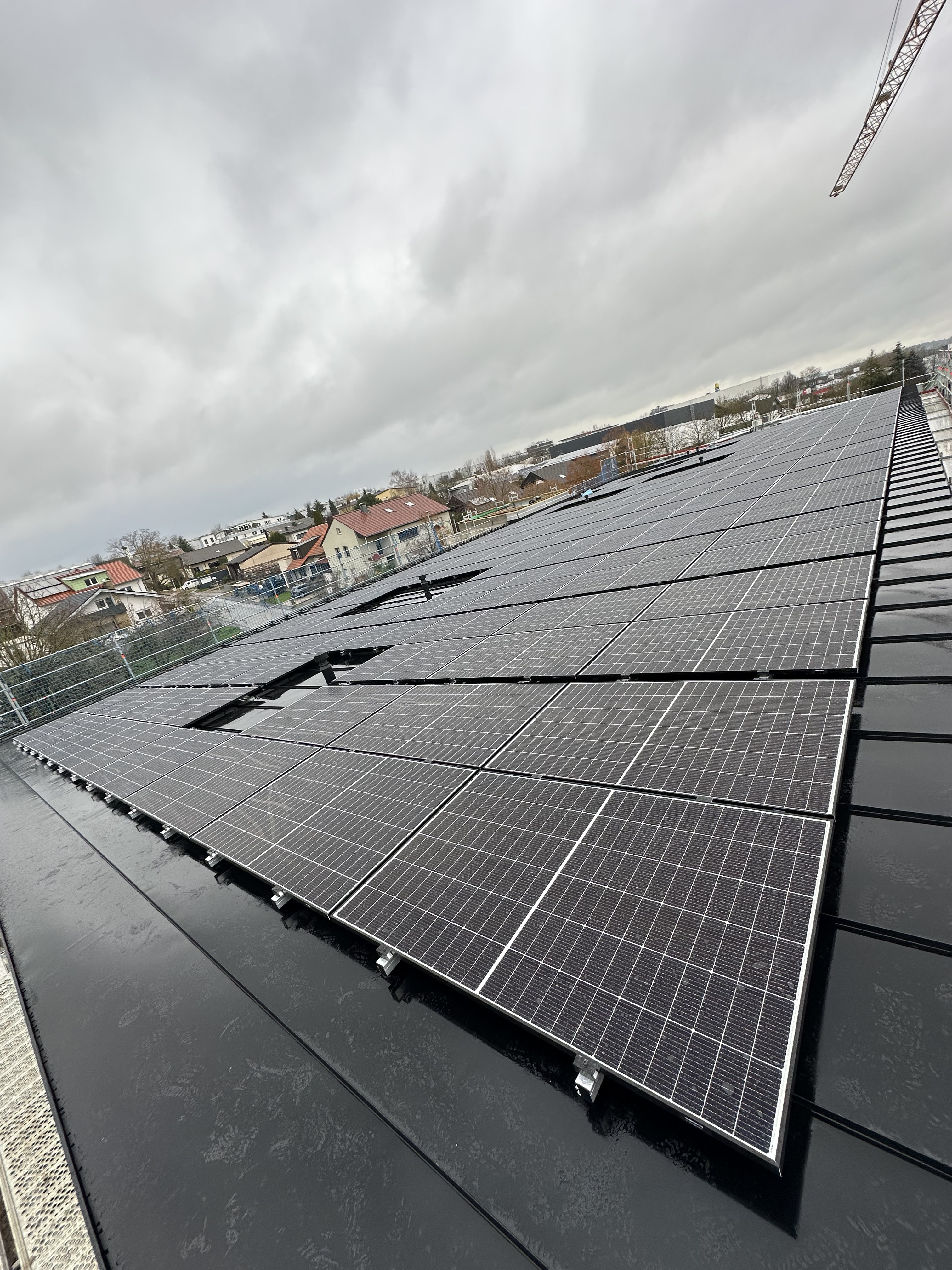 Photovoltaik Ärztehaus Fürfeld – enentec Rhein-Neckar